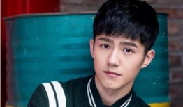 白浩爆料宝哥是真的吗视频,宝哥身份揭秘，真相究竟如何？